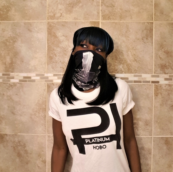 Unisex 2XL-4XL Platinum Hobo Signature T-shirt - Picture 2 of 2